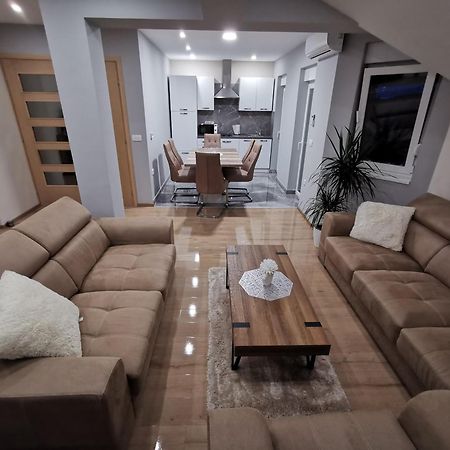 Apartman Bozur **** Satnica Dakovacka Esterno foto