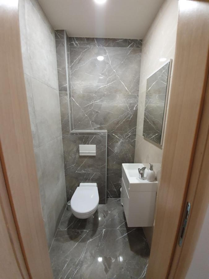 Apartman Bozur **** Satnica Dakovacka Esterno foto