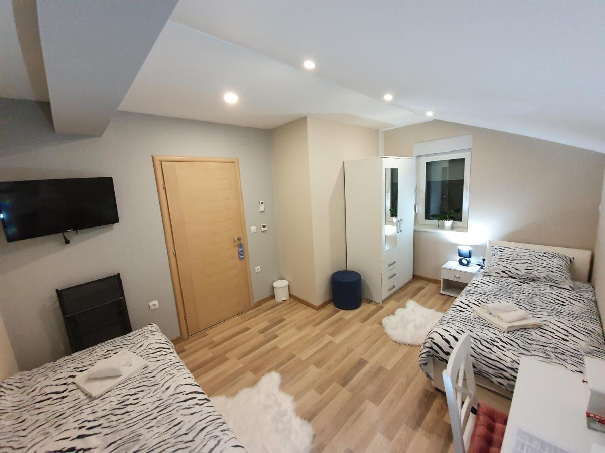 Apartman Bozur **** Satnica Dakovacka Esterno foto