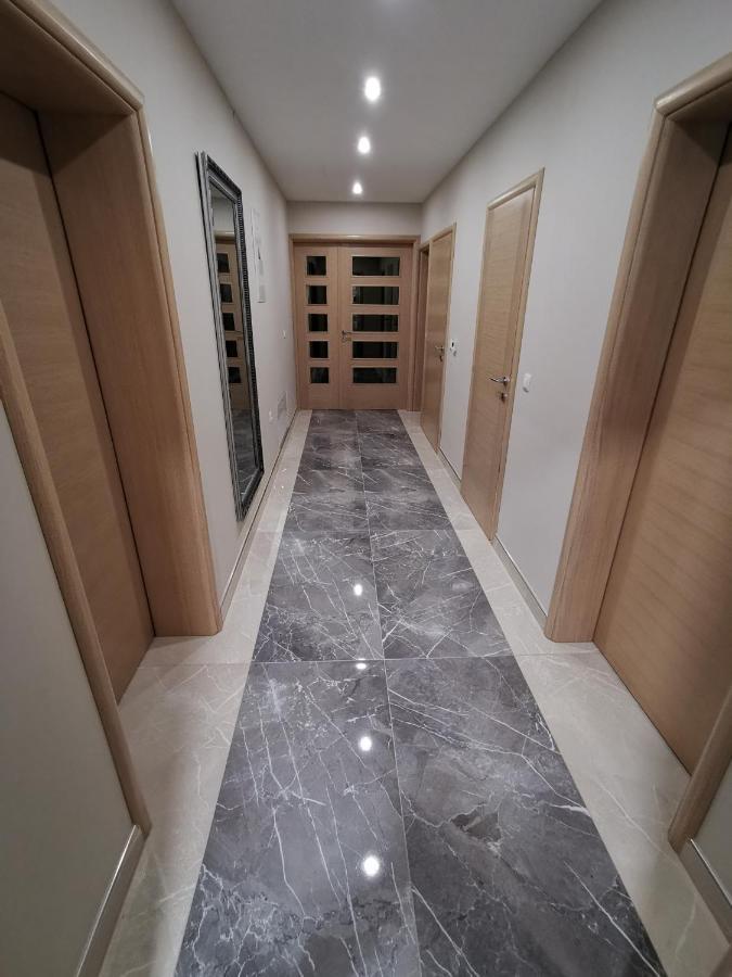 Apartman Bozur **** Satnica Dakovacka Esterno foto