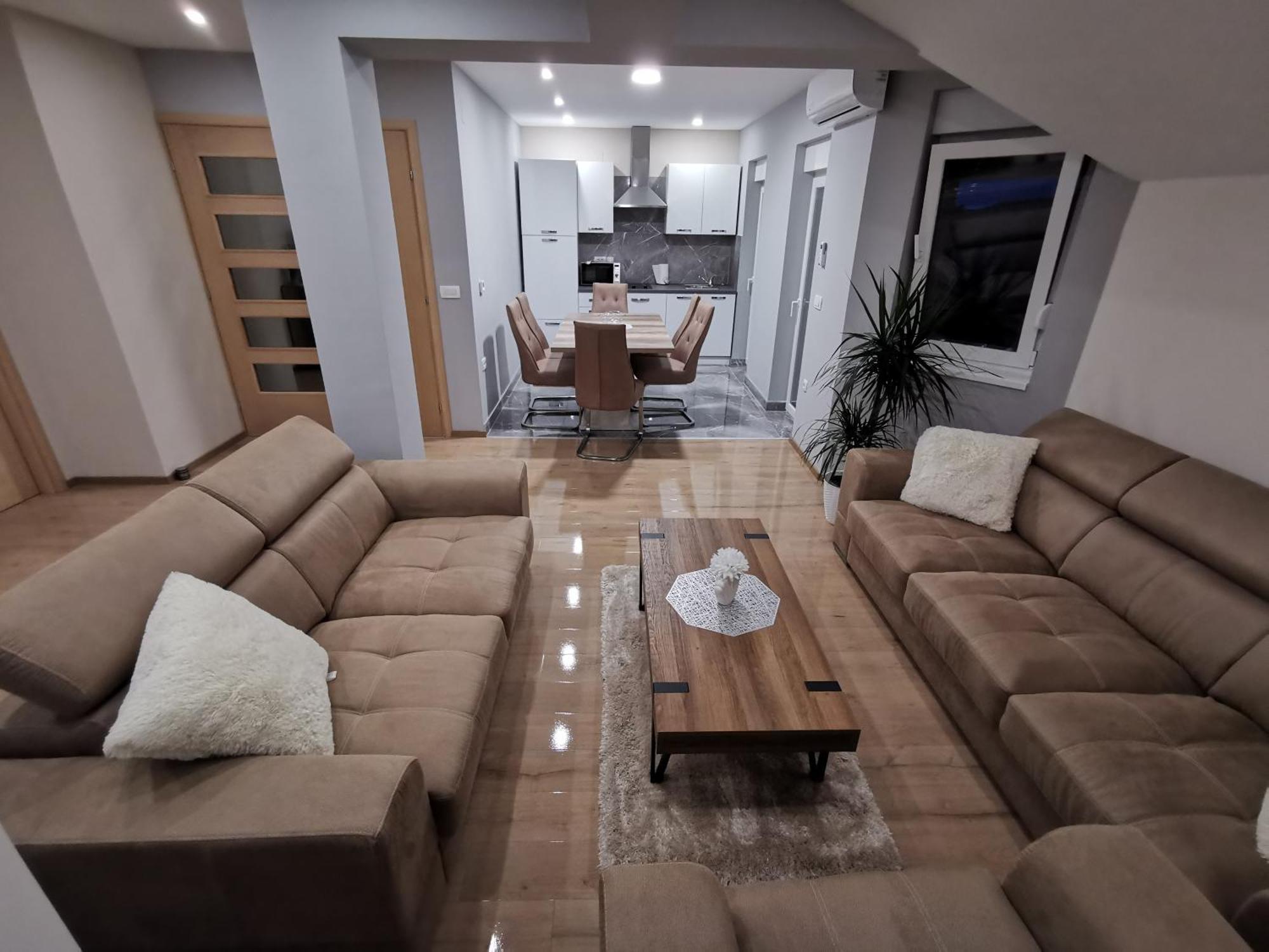 Apartman Bozur **** Satnica Dakovacka Esterno foto