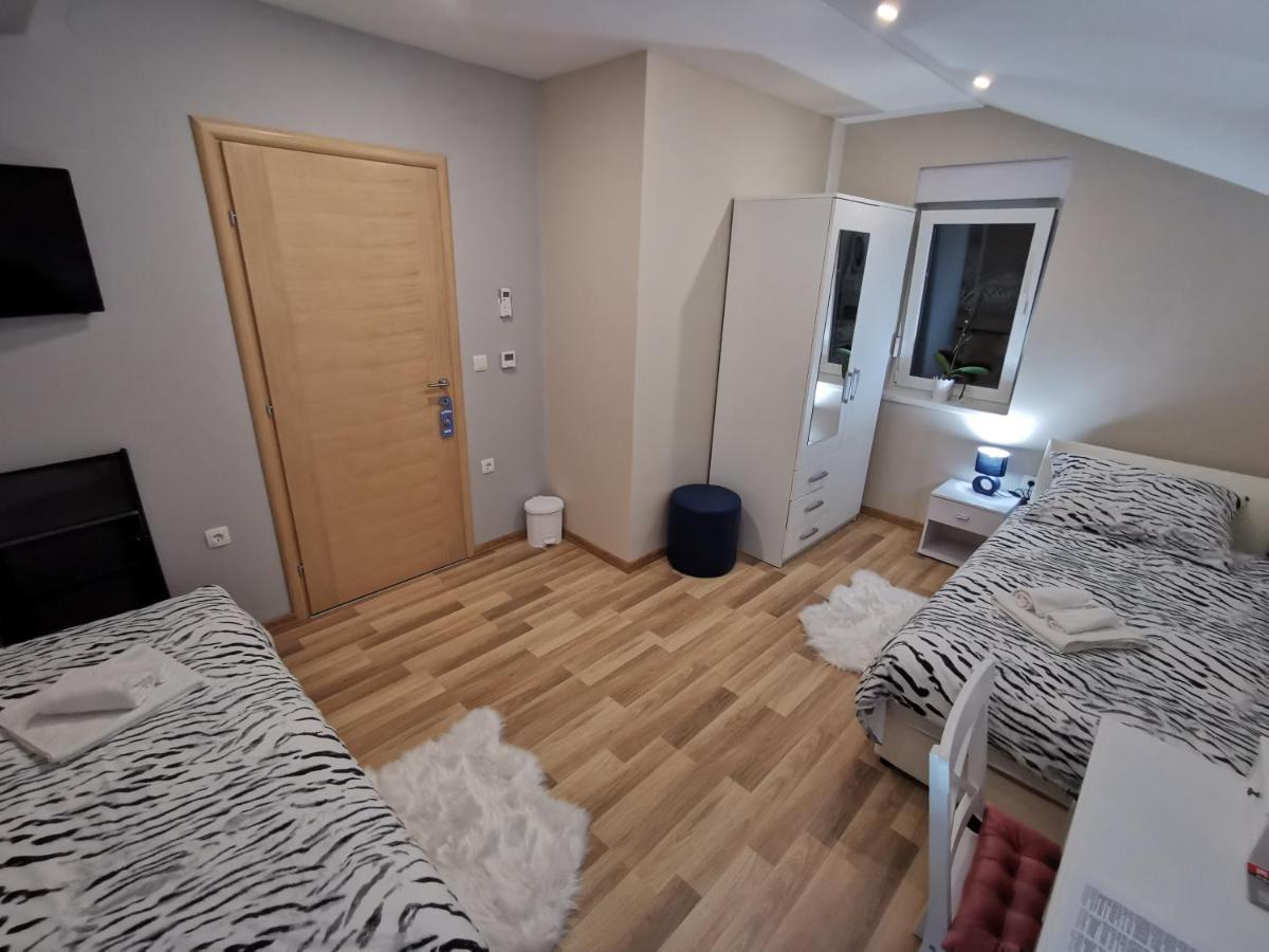 Apartman Bozur **** Satnica Dakovacka Esterno foto